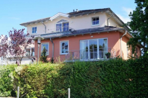 Großzügige Whg. mit verglaster Veranda, geschützter Terrasse, Kühlungsborn